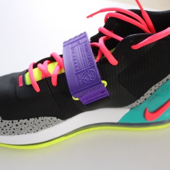 Nike Air Force Max Hot Punch Volt Men\'s 9.5 main image 7